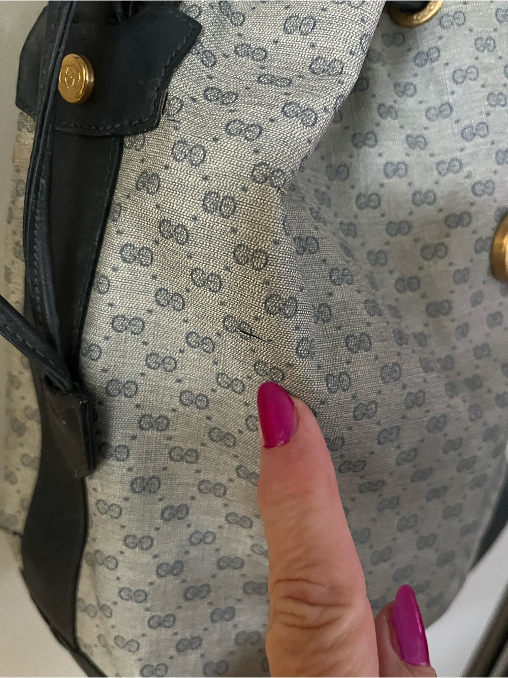 Gucci Navy Blue Monogram Drawstring Shoulder Bucket Bag with Navy Trim - Picture 4 of 9